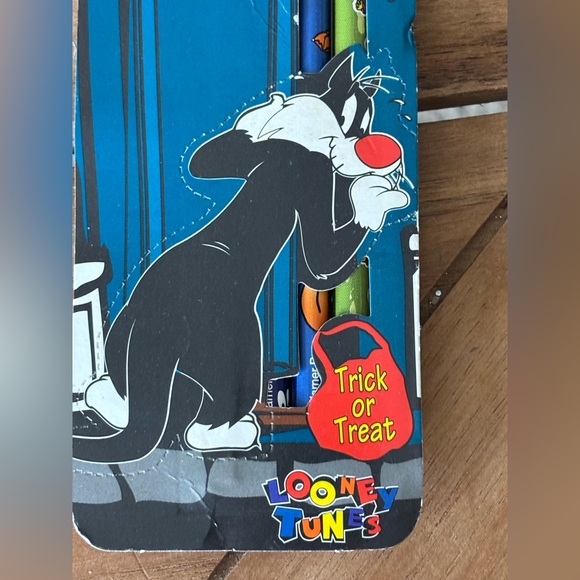 NOS Vintage Halloween Looney Tunes Pencils Warner Bros. 2 Pack New - Picture 6 of 14